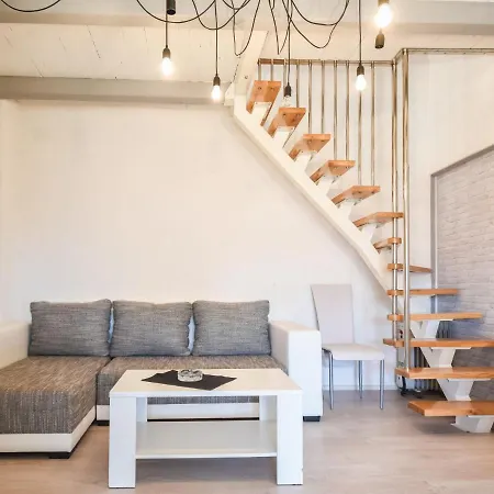 Apartment Maja *